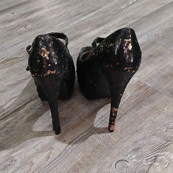 Bordello black gold shifting sequin stiletto 6" heels Sz 7 NWOT - Picture 4 of 10